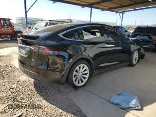 2016 Tesla Model X 70D with VIN 5YJXCBE22GF025585, listed as a Copart auction lot 52363755 with 141,607 mi miles and Salvage Title. Bid and sale history available at DreamBid. Image 3.