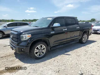 2019 Toyota Tundra SR5 z VIN 5TFAY5F11KX791403, wystawiony jako Copart lot #63220725 z przebiegiem 94 462 mil mil oraz Szkoda całkowita • Salvage title. Historia ofert i sprzedaży dostępna na DreamBid. Obrazek 1.