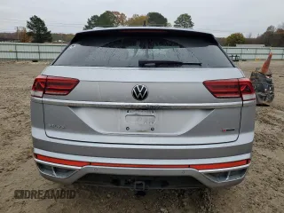 2022 Volkswagen Atlas SEL Premium R-Line with VIN 1V2FE2CA8NC205856, listed as a Copart auction lot 83979724 with 66,060 mi miles and Salvage title. Bid and sale history available at DreamBid. Image 6.
