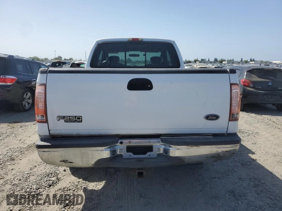 2003 Ford F-250 XL с VIN 1FTNX20L93EA98198, выставлен на аукционе Copart как лот 54366535 с пробегом 210 204 миль миль и Списание • Salvage title. История ставок и продаж доступна на DreamBid. Изображение 6.