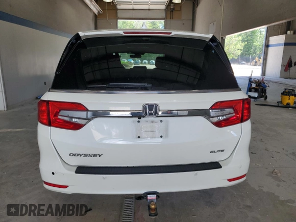2018 Honda Odyssey Elite with VIN 5FNRL6H90JB103748, listed as a Copart auction lot 61512595 with 117,126 mi miles and Salvage title. Bid and sale history available at DreamBid. Image 6.