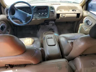 1995 Chevrolet Tahoe z VIN 1GNEC13K1SJ439759, wystawiony jako Copart lot #57784845 z przebiegiem 190 566 mil mil oraz Czysty tytuł • Clean title. Historia ofert i sprzedaży dostępna na DreamBid. Obrazek 8.