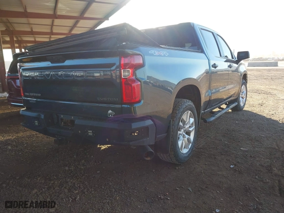 2021 Chevrolet Silverado 1500 Custom with VIN 1GCPYBEK9MZ332470, listed as a IAAI auction lot 41636857 with 109,806 mi miles. Bid and sale history available at carsss.com. Image 4.