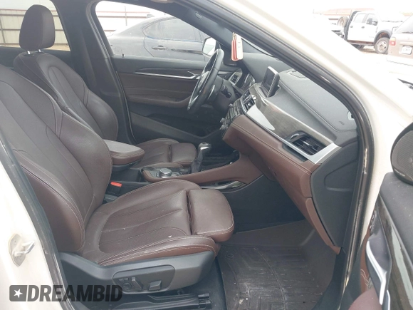 2018 BMW X2 xDrive28i z VIN WBXYJ5C31JEF82624, wystawiony jako IAAI lot #42066439 z przebiegiem 79 454 mil mil oraz . Historia ofert i sprzedaży dostępna na DreamBid. Obrazek 5.