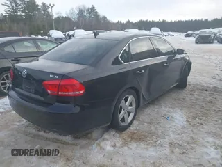 2013 Volkswagen Passat SE z VIN 1VWBN7A37DC059916, wystawiony jako IAAI lot #41638660 z przebiegiem 97 714 mil mil oraz . Historia ofert i sprzedaży dostępna na DreamBid. Obrazek 4.
