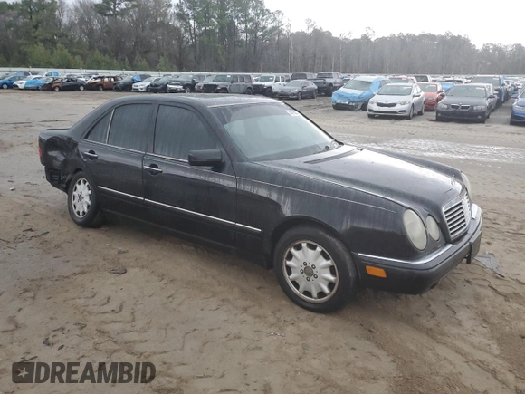 1997 Mercedes-Benz E-Class with VIN WDBJF20F3VA351844, listed as a Copart auction lot 44768675 with 259,549 mi miles and Salvage Title. Bid and sale history available at carsss.com. Image 4.