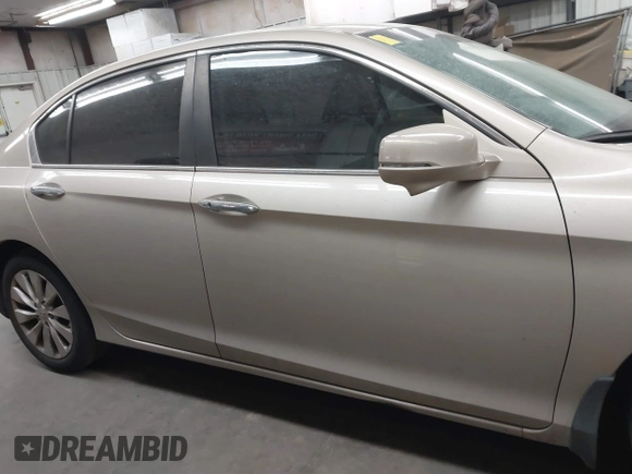 2013 Honda Accord Sdn EX-L with VIN 1HGCR2F84DA093540, listed as a IAAI auction lot 41933156 with 63,100 mi miles. Bid and sale history available at carsss.com. Image 14.