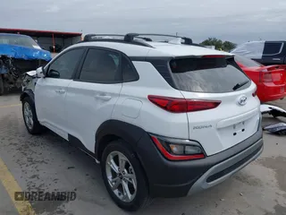2022 Hyundai Kona SEL with VIN KM8K62AB8NU758652, listed as a IAAI auction lot 41692410 with 10,732 mi miles. Bid and sale history available at carsss.com. Image 3.