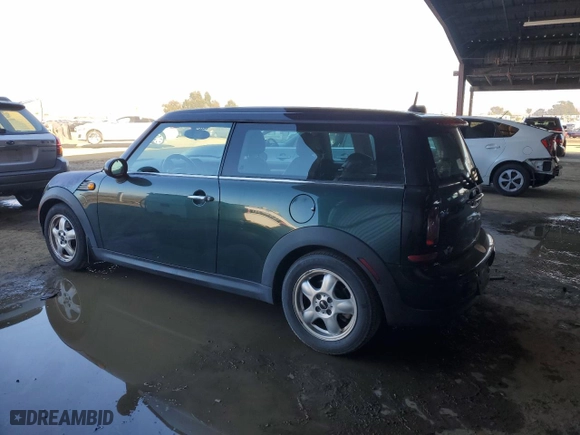 2008 MINI Cooper Clubman with VIN WMWML33508TN66975, listed as a Copart auction lot 83487084 with NaN miles and Clean Title. Bid and sale history available at carsss.com. Image 2.