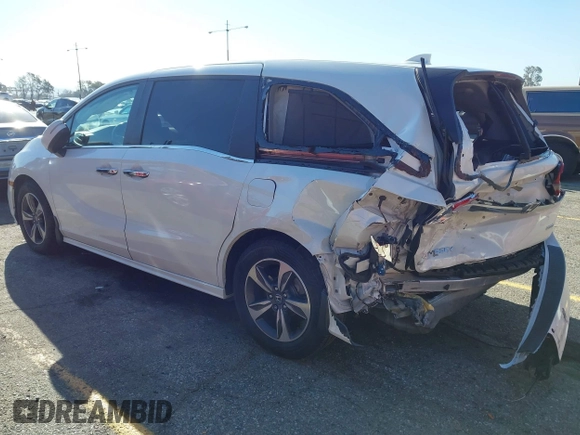 2018 Honda Odyssey Touring with VIN 5FNRL6H8XJB019122, listed as a IAAI auction lot 41820212 with 144,014 mi miles. Bid and sale history available at carsss.com. Image 3.