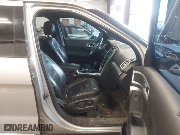 2013 Ford Explorer XLT z VIN 1FM5K8D81DGB63666, wystawiony jako IAAI lot #42211087 z przebiegiem 224 472 mil mil oraz . Historia ofert i sprzedaży dostępna na DreamBid. Obrazek 5.