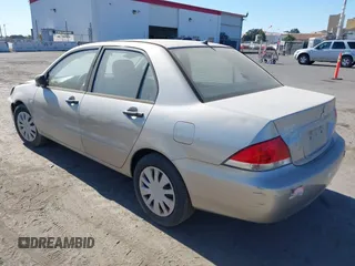 2006 Mitsubishi Lancer ES with VIN JA3AJ26E16U005417, listed as a IAAI auction lot 39811143 with 184,925 mi miles. Bid and sale history available at carsss.com. Image 3.