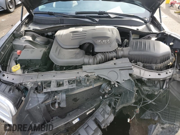 2016 Chrysler 300 Anniversary Edition with VIN 2C3CCARG0GH208612, listed as a Copart auction lot 89275815 with 111,553 mi miles and Clean Title. Bid and sale history available at DreamBid. Image 11.
