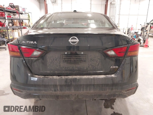 2025 Nissan Altima SV with VIN 1N4BL4DW7SN323575, listed as a IAAI auction lot 41603252 with 5,779 mi miles and . Bid and sale history available at DreamBid. Image 16.
