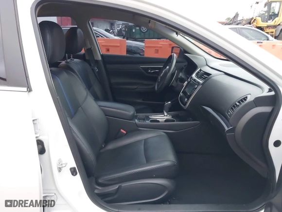 2018 Nissan Altima 2.5 SV with VIN 1N4AL3AP4JC158095, listed as a IAAI auction lot 41155838 with 79,504 mi miles. Bid and sale history available at carsss.com. Image 5.