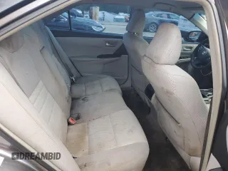 2015 Toyota Camry XLE z VIN 4T1BF1FK4FU060219, wystawiony jako Copart lot #58141715 z przebiegiem 256 926 mil mil oraz Czysty tytuł • Clean title. Historia ofert i sprzedaży dostępna na DreamBid. Obrazek 10.