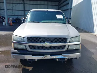 2004 Chevrolet Silverado 1500 LS with VIN 2GCEC19V041298867, listed as a IAAI auction lot 42069312 with 322,484 mi miles. Bid and sale history available at carsss.com. Image 12.