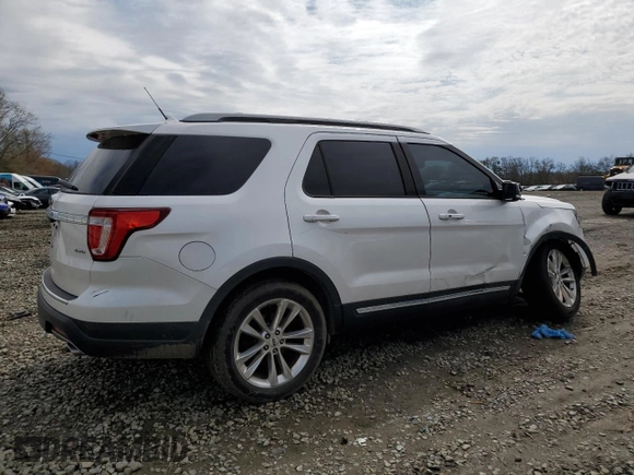 2018 Ford Explorer XLT z VIN 1FM5K8D88JGA61972, wystawiony jako Copart lot #52791995 z przebiegiem 73 648 mil mil oraz Szkoda całkowita • Salvage title. Historia ofert i sprzedaży dostępna na DreamBid. Obrazek 3.
