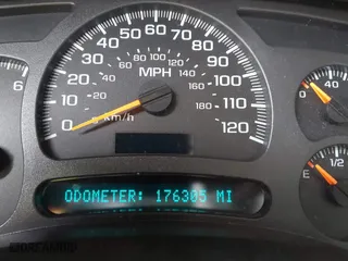 2003 Chevrolet Tahoe LT with VIN 1GNEC13Z93R305114, listed as a IAAI auction lot 41956937 with 176,305 mi miles. Bid and sale history available at carsss.com. Image 7.
