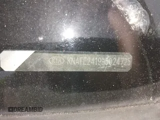 2009 Kia Spectra Spectra5 z VIN KNAFE241995024725, wystawiony jako IAAI lot #42193430 z przebiegiem 228 088 mil mil oraz . Historia ofert i sprzedaży dostępna na DreamBid. Obrazek 9.