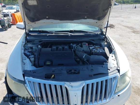 2010 Lincoln MKS with VIN 1LNHL9DR7AG608819, listed as a IAAI auction lot 42144751 with 283,924 mi miles and . Bid and sale history available at DreamBid. Image 10.