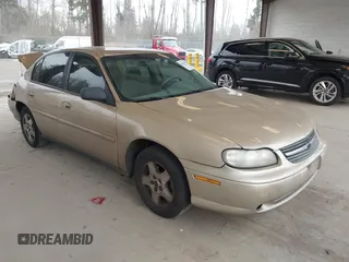2004 Chevrolet Classic with VIN 1G1ND52F64M679398, listed as a IAAI auction lot 41830772 with 187,300 mi miles. Bid and sale history available at carsss.com. Image 1.