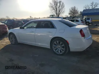 2019 Chrysler 300 Touring with VIN 2C3CCAAG4KH755497, listed as a Copart auction lot 85038514 with 82,453 mi miles and Salvage Title. Bid and sale history available at carsss.com. Image 2.