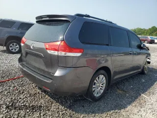 2013 Toyota Sienna XLE AAS with VIN 5TDYK3DC1DS345298, listed as a Copart auction lot 58750235 with Not provided miles and Salvage title. Bid and sale history available at DreamBid. Image 3.