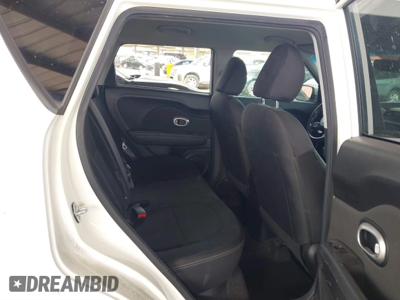 2016 Kia Soul with VIN KNDJN2A21G7263536, listed as a IAAI auction lot 41723415 with 82,764 mi miles. Bid and sale history available at carsss.com. Image 8.