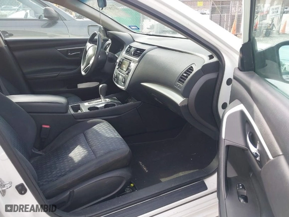 2016 Nissan Altima 2.5 SR with VIN 1N4AL3AP4GN327514, listed as a IAAI auction lot 41730732 with 70,160 mi miles. Bid and sale history available at carsss.com. Image 5.