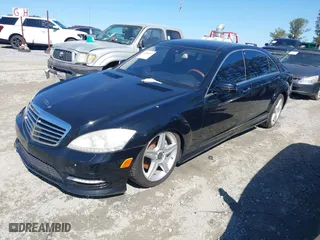 2011 Mercedes-Benz S-Class S 550 with VIN WDDNG8GBXBA365599, listed as a IAAI auction lot 41886029 with 60,859 mi miles. Bid and sale history available at carsss.com. Image 2.
