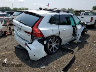 2018 Volvo XC60 Inscription with VIN LYVBR0DL9JB087839, listed as a Copart auction lot 61355163 with 57,173 mi miles. Bid and sale history available at carsss.com. Image 3.