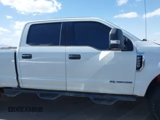 2017 Ford F-250 Lariat with VIN 1FT7W2BT8HEE20684, listed as a IAAI auction lot 41726253 with 90,898 mi miles and . Bid and sale history available at DreamBid. Image 13.