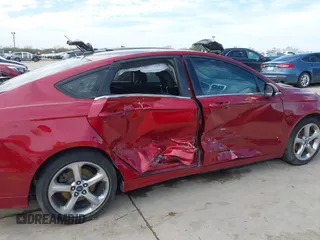 2013 Ford Fusion SE with VIN 3FA6P0H90DR142496, listed as a IAAI auction lot 41424016 with 135,099 mi miles. Bid and sale history available at carsss.com. Image 6.
