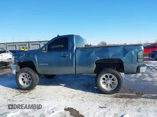 2012 Chevrolet Silverado 1500 LT with VIN 1GCNKSE02CZ306492, listed as a IAAI auction lot 41348986 with 129,750 mi miles. Bid and sale history available at carsss.com. Image 14.