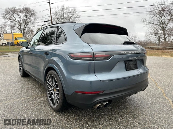 2019 Porsche Cayenne S with VIN WP1AB2AY2KDA61391, listed as a Copart auction lot 52459645 with 151,916 mi miles and Clean title. Bid and sale history available at DreamBid. Image 3.