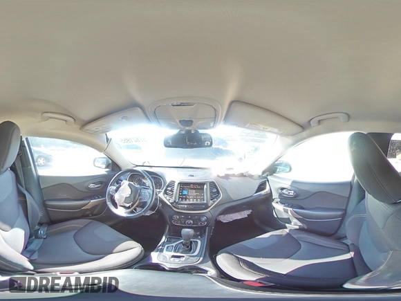 2017 Jeep Cherokee Latitude с VIN 1C4PJLCB2HW585800, выставлен на аукционе Copart как лот 57821955 с пробегом 97 109 миль миль и Списание • Salvage title. История ставок и продаж доступна на DreamBid. Изображение 15.