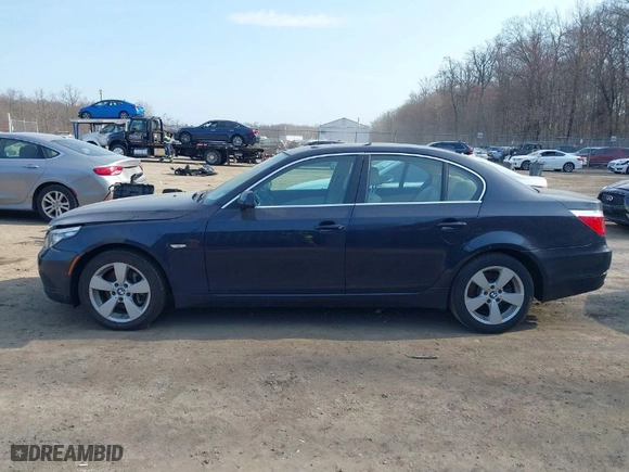 2008 BMW 5 Series 528xi with VIN WBANV13568CZ53212, listed as a IAAI auction lot 41776789 with 101,070 mi miles. Bid and sale history available at carsss.com. Image 14.