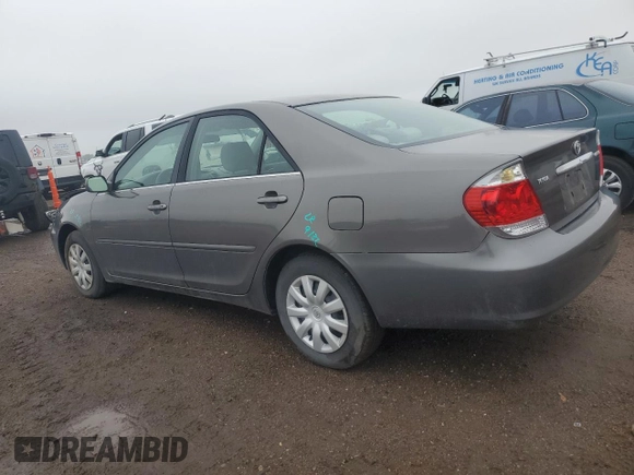 2005 Toyota Camry LE z VIN 4T1BE30K05U579984, wystawiony jako Copart lot #58482875 z przebiegiem 74 638 mil mil oraz Szkoda całkowita • Salvage title. Historia ofert i sprzedaży dostępna na DreamBid. Obrazek 2.