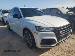2020 Audi SQ5 Premium Plus with VIN WA1B4AFY8L2040152, listed as a Copart auction lot 76311644 with 49,616 mi miles and Non Repairable. Bid and sale history available at DreamBid. Image 4.
