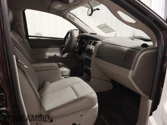 2004 Dodge Durango Limited with VIN 1D4HB58D84F116537, listed as a IAAI auction lot 42260456 with 92,173 mi miles and . Bid and sale history available at DreamBid. Image 5.