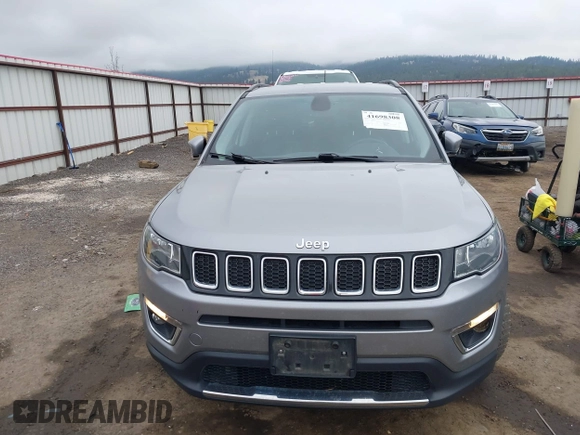 2019 Jeep Compass Limited with VIN 3C4NJCCB8KT782121, listed as a IAAI auction lot 41698308 with 158,352 mi miles. Bid and sale history available at carsss.com. Image 12.
