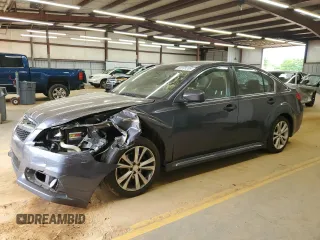 2014 Subaru Legacy Limited z VIN 4S3BMCL66E3028437, wystawiony jako Copart lot #54191205 z przebiegiem 243 811 mil mil oraz Szkoda całkowita • Salvage title. Historia ofert i sprzedaży dostępna na DreamBid. Obrazek 1.