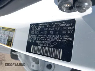 2022 Hyundai Venue SEL with VIN KMHRC8A33NU171505, listed as a IAAI auction lot 42041443 with 37,908 mi miles and . Bid and sale history available at DreamBid. Image 9.