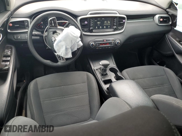 2019 Kia Sorento LX V6 with VIN 5XYPGDA52KG560725, listed as a Copart auction lot 50546895 with 134,980 mi miles and Salvage Title. Bid and sale history available at carsss.com. Image 8.