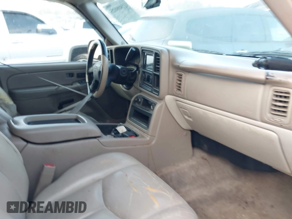 2005 Chevrolet Suburban LS with VIN 3GNEC16Z85G157682, listed as a IAAI auction lot 41508025 with 257,001 mi miles and . Bid and sale history available at DreamBid. Image 5.