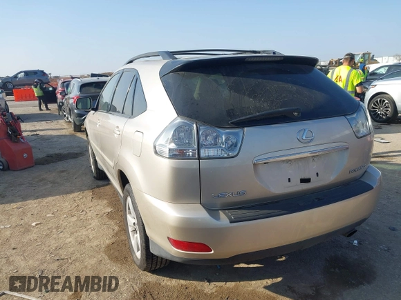 2007 Lexus RX 350 with VIN 2T2HK31U17C015084, listed as a IAAI auction lot 41800829 with 120,282 mi miles. Bid and sale history available at carsss.com. Image 3.