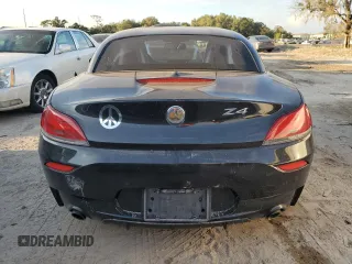 2011 BMW Z4 sDrive35is with VIN WBALM1C56BE633331, listed as a Copart auction lot 73922324 with 0 mi miles and Salvage Title. Bid and sale history available at carsss.com. Image 6.