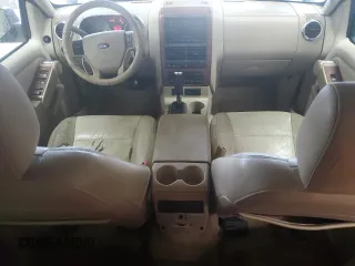 2006 Ford Explorer Eddie Bauer z VIN 1FMEU64E36ZA26238, wystawiony jako Copart lot #52496495 z przebiegiem 259 803 mil mil oraz Szkoda całkowita • Salvage title. Historia ofert i sprzedaży dostępna na DreamBid. Obrazek 8.