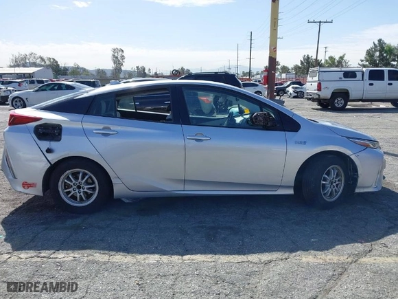 2017 Toyota Prius Prime Plus with VIN JTDKARFP2H3032621, listed as a IAAI auction lot 41677416 with NaN miles. Bid and sale history available at carsss.com. Image 14.